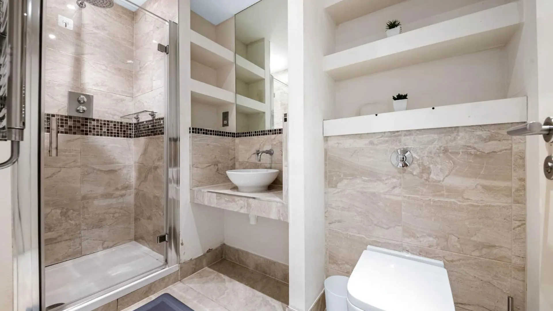 Londwell, Canary Wharf River Thames Balcony Retreat London Apartment